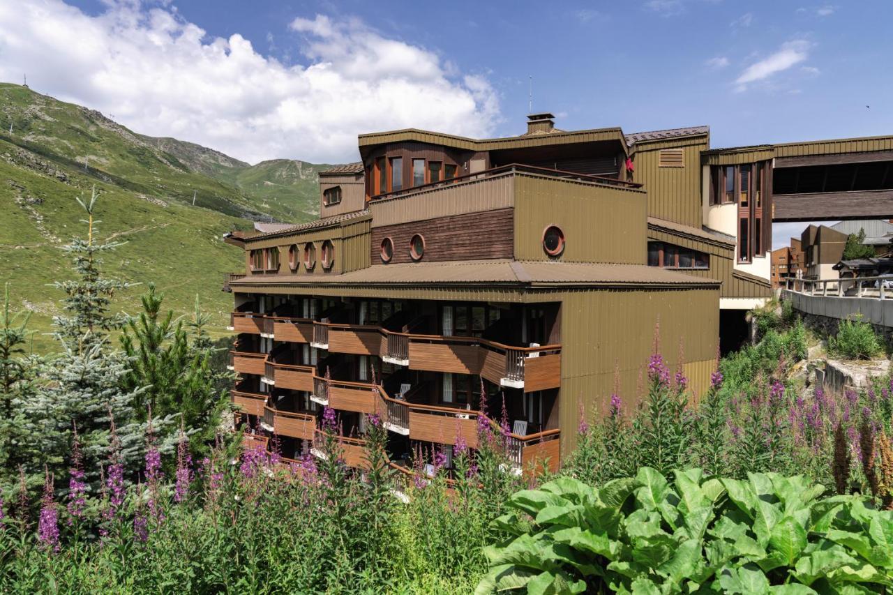 Les Menuires Hotel Les Bruyeres מראה חיצוני תמונה