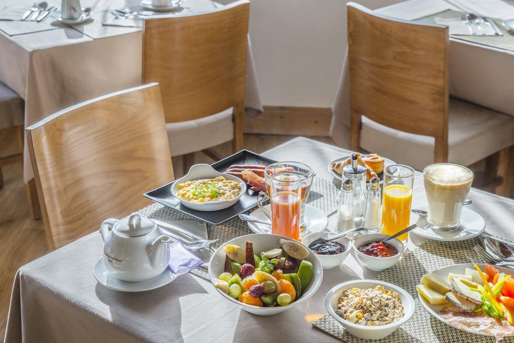 Les Menuires Hotel Les Bruyeres מראה חיצוני תמונה